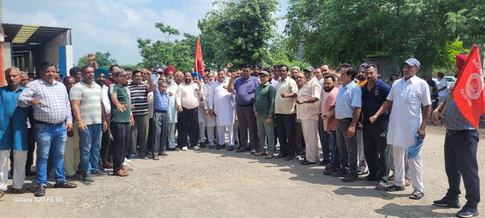 By reaching the constituencies of the upcoming by-elections, the employees and pensioners will go on a rampage against the anti-people policies of the AAP government.